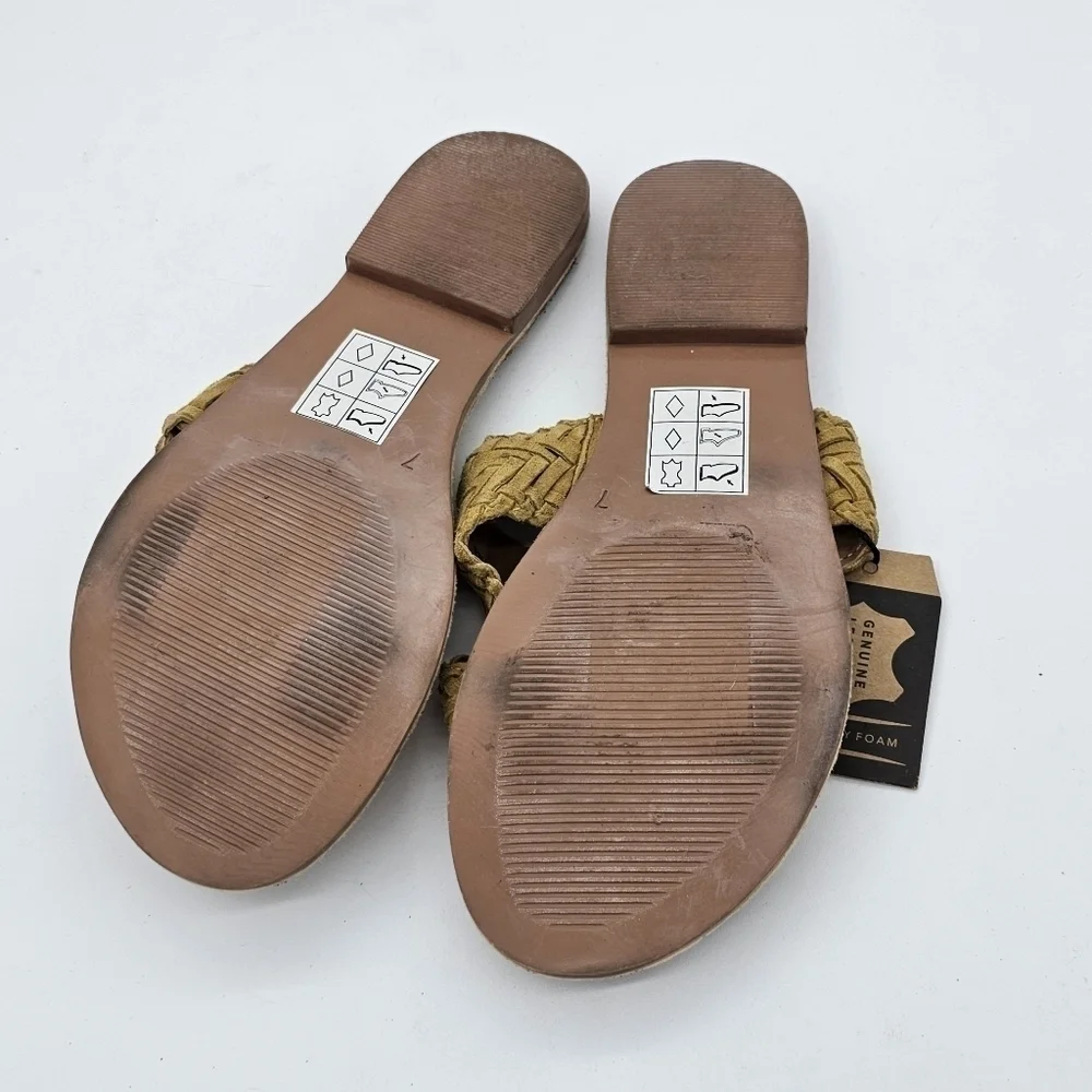 NEW Crevo Yellow Leather Braided Woven Criss Cross Flat Slide Sandals Size 7